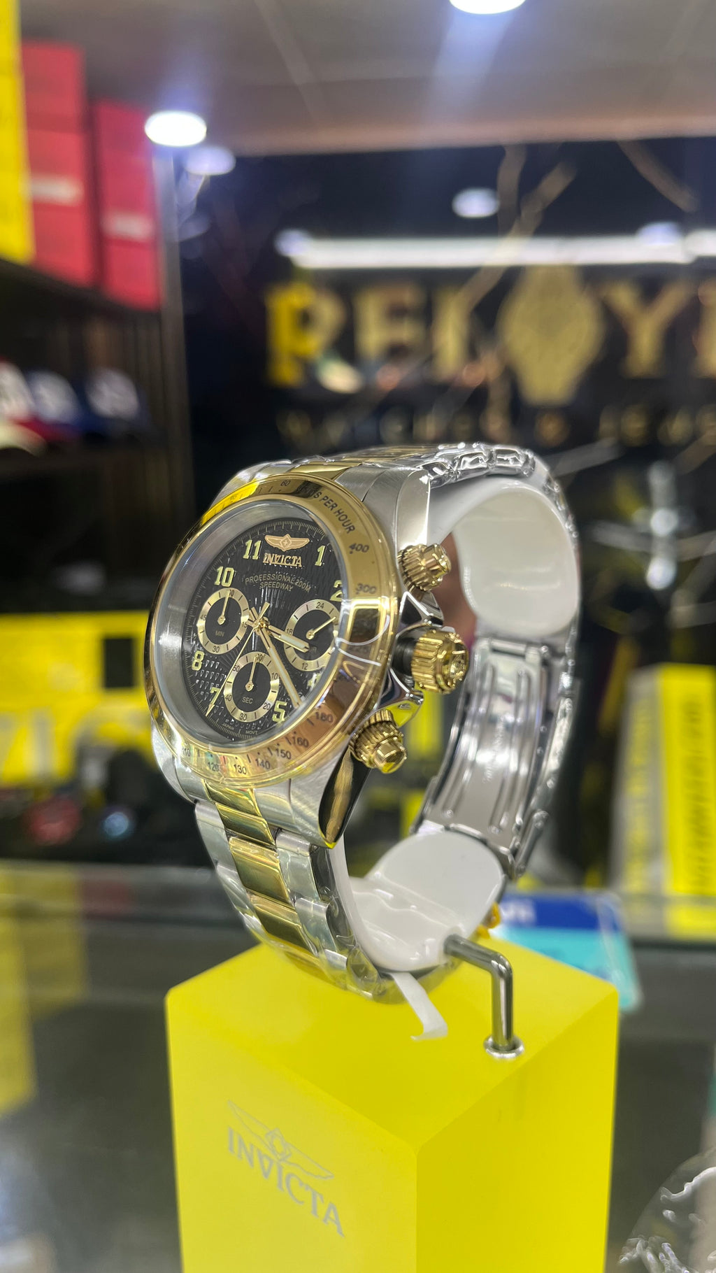 RELOJ INVICTA SPEEDWAY 37172