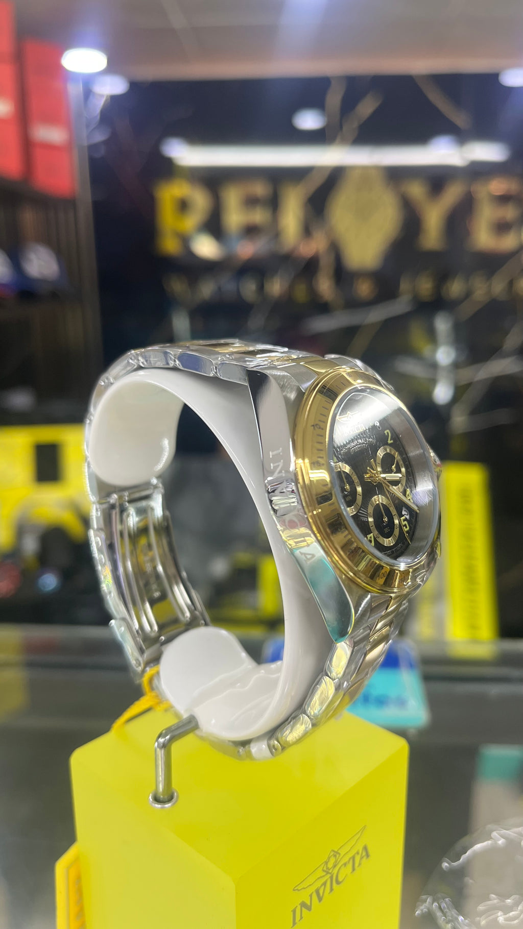 RELOJ INVICTA SPEEDWAY 37172