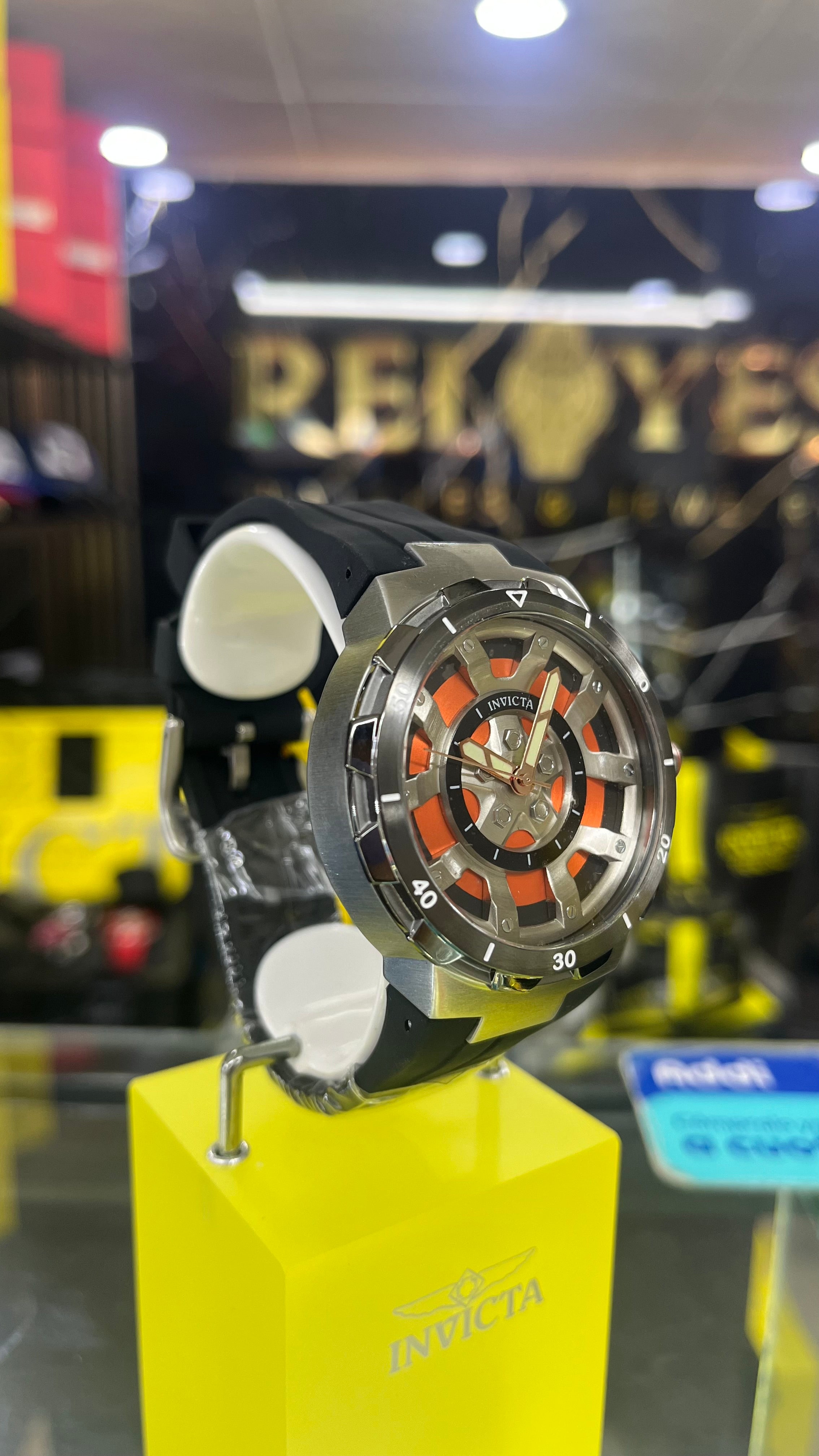 RELOJ INVICTA RACING 49444