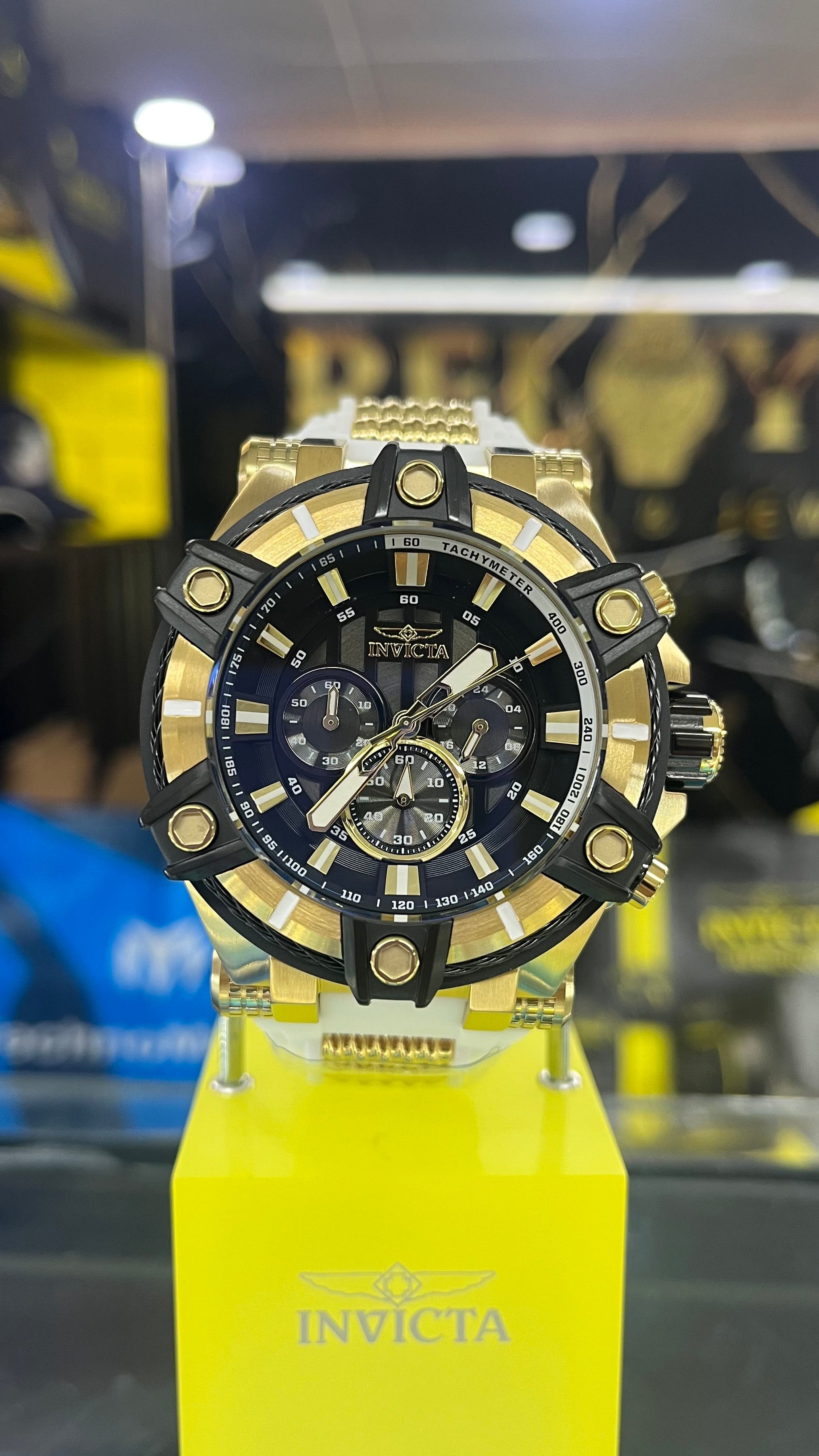 RELOJ DEPORTIVO INVICTA BOLT 49806 ORIGINAL