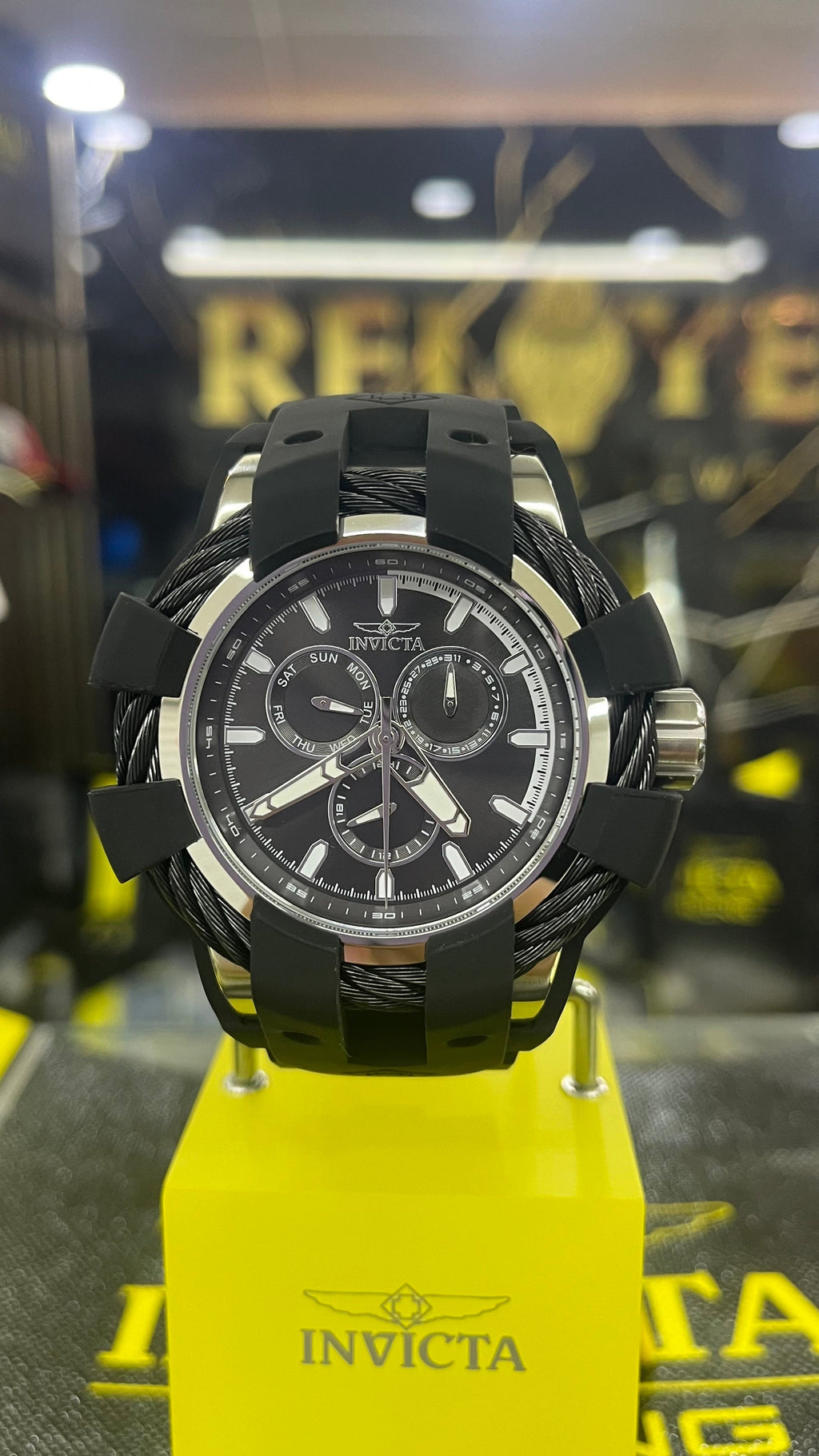 RELOJ DEPORTIVO INVICTA BOLT 47834 ORIGINAL