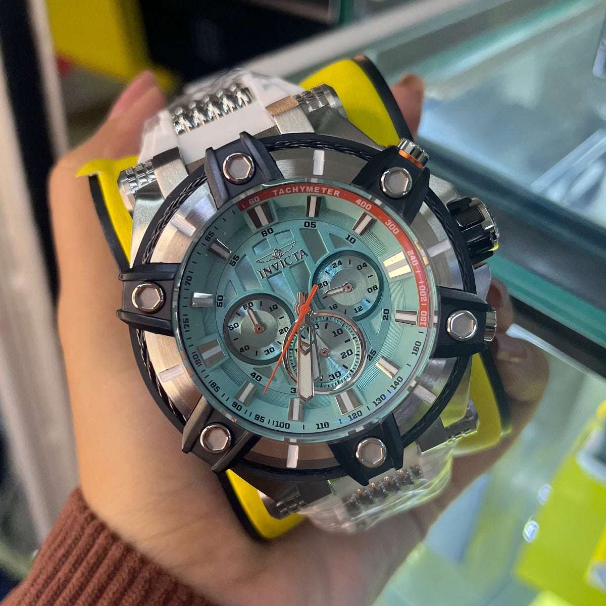 RELOJ DEPORTIVO INVICTA BOLT 49805 ORIGINAL