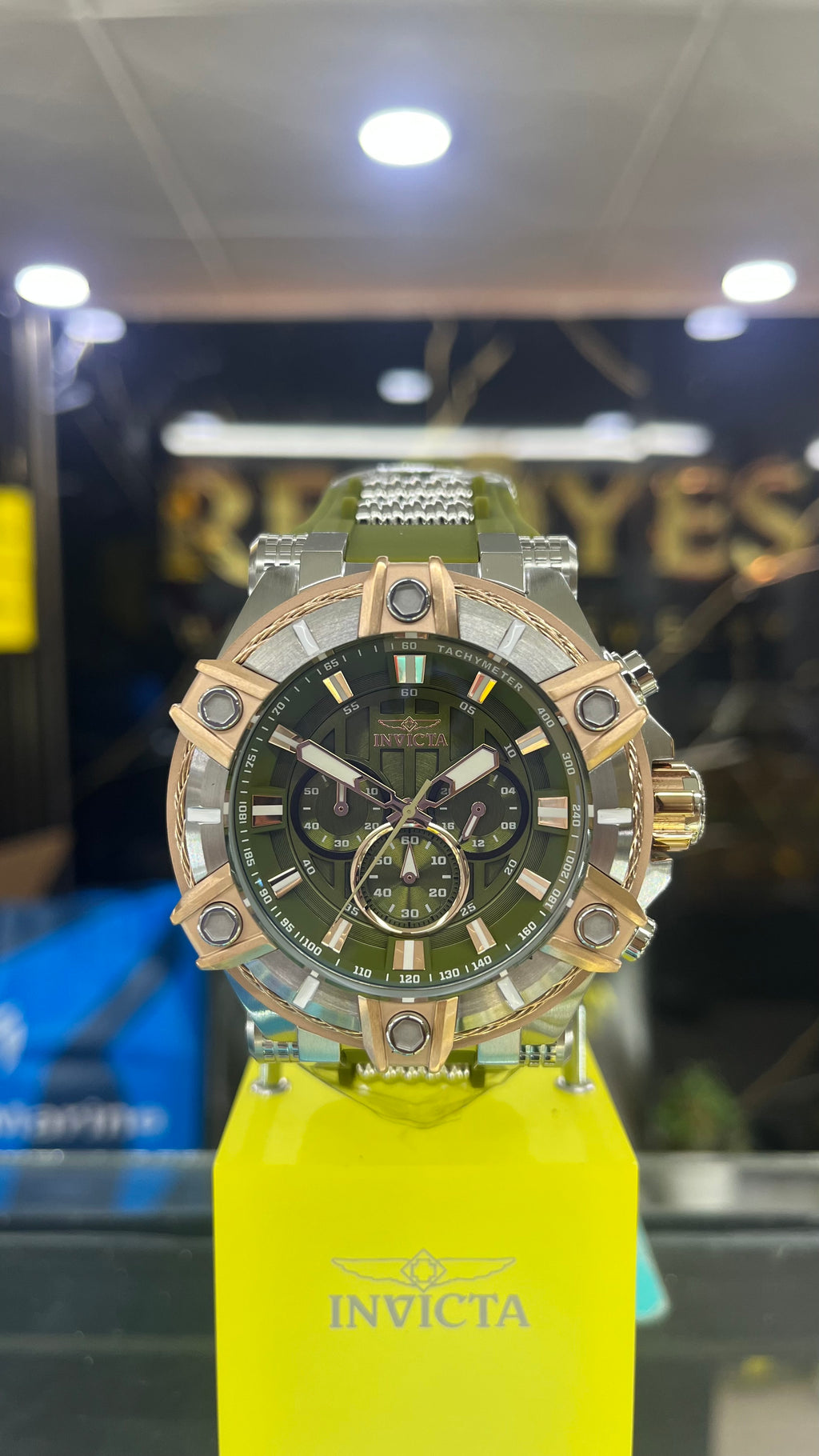 RELOJ DEPORTIVO INVICTA BOLT 49809 ORIGINAL