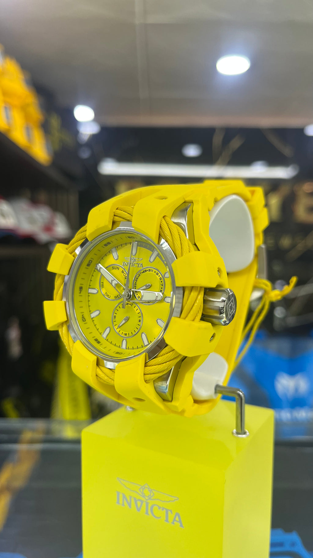 RELOJ DEPORTIVO INVICTA 47835 ORIGINAL