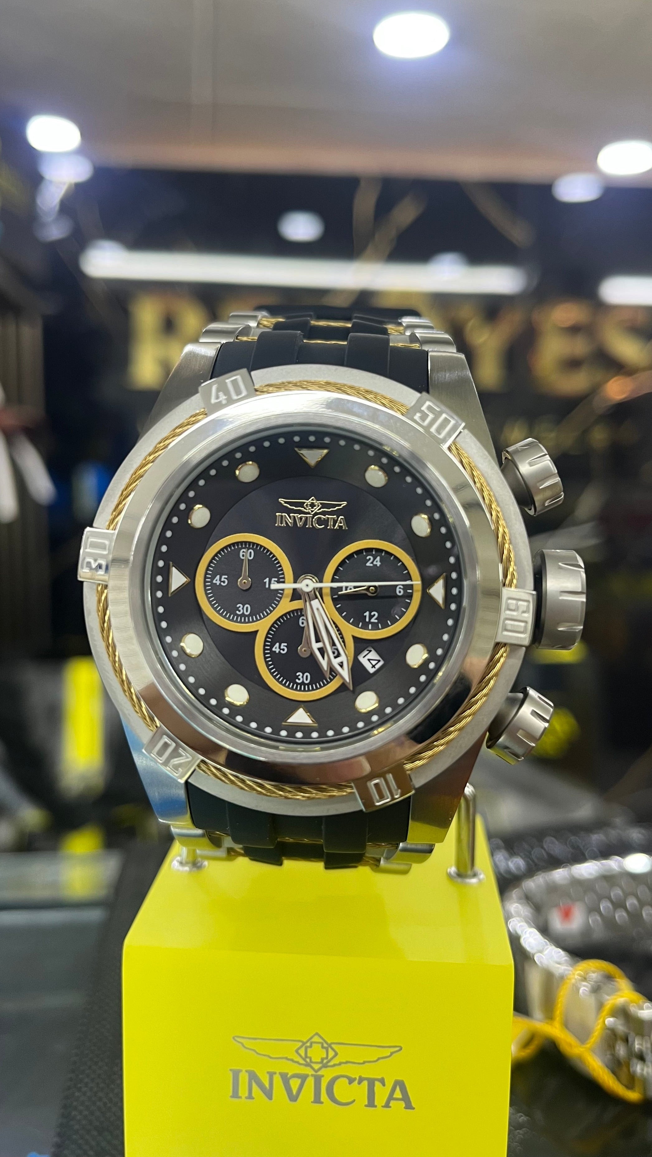 RELOJ DEPORTIVO INVICTA BOLT SEUZ 37192 ORIGINAL