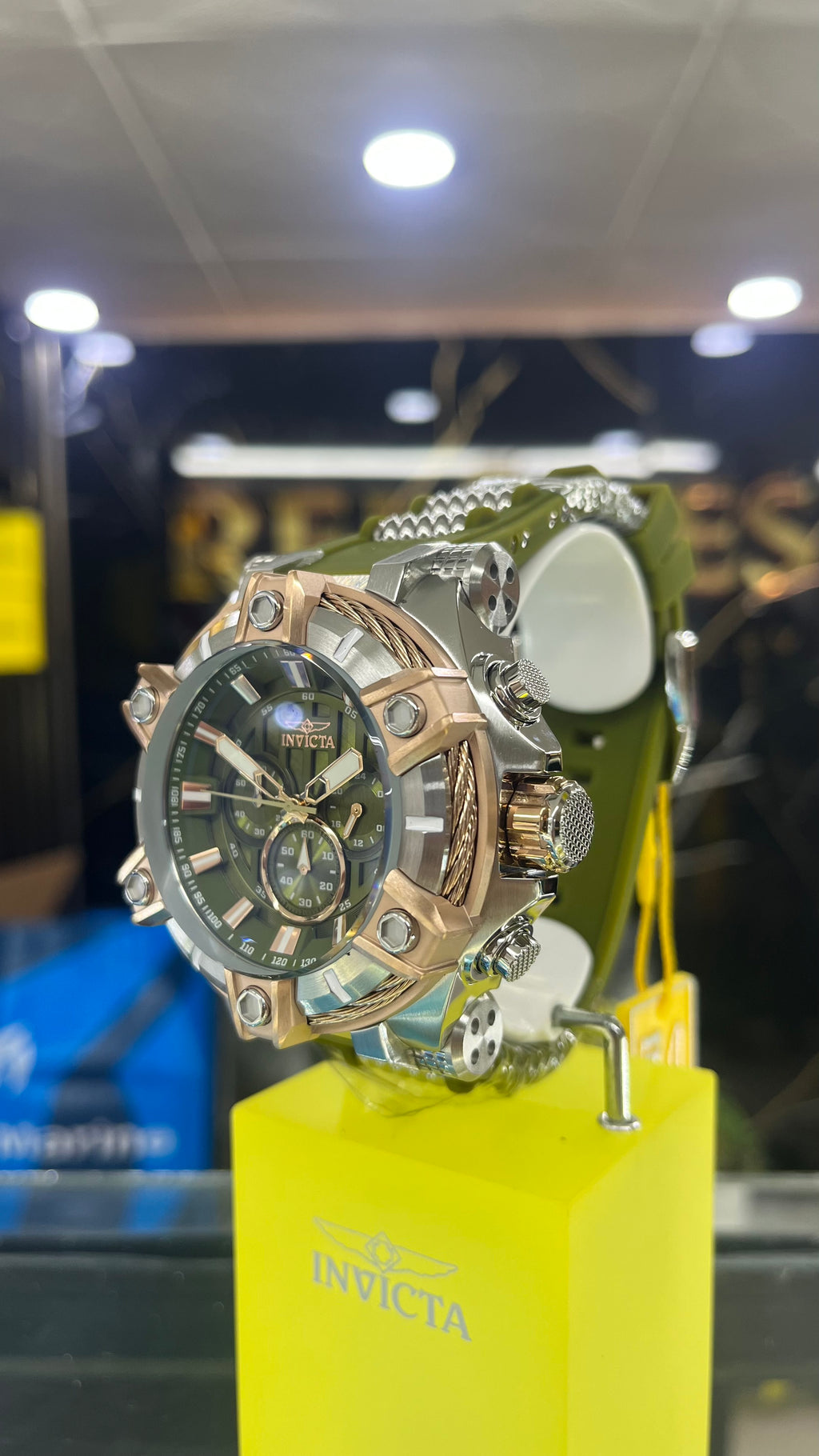 RELOJ DEPORTIVO INVICTA BOLT 49809 ORIGINAL