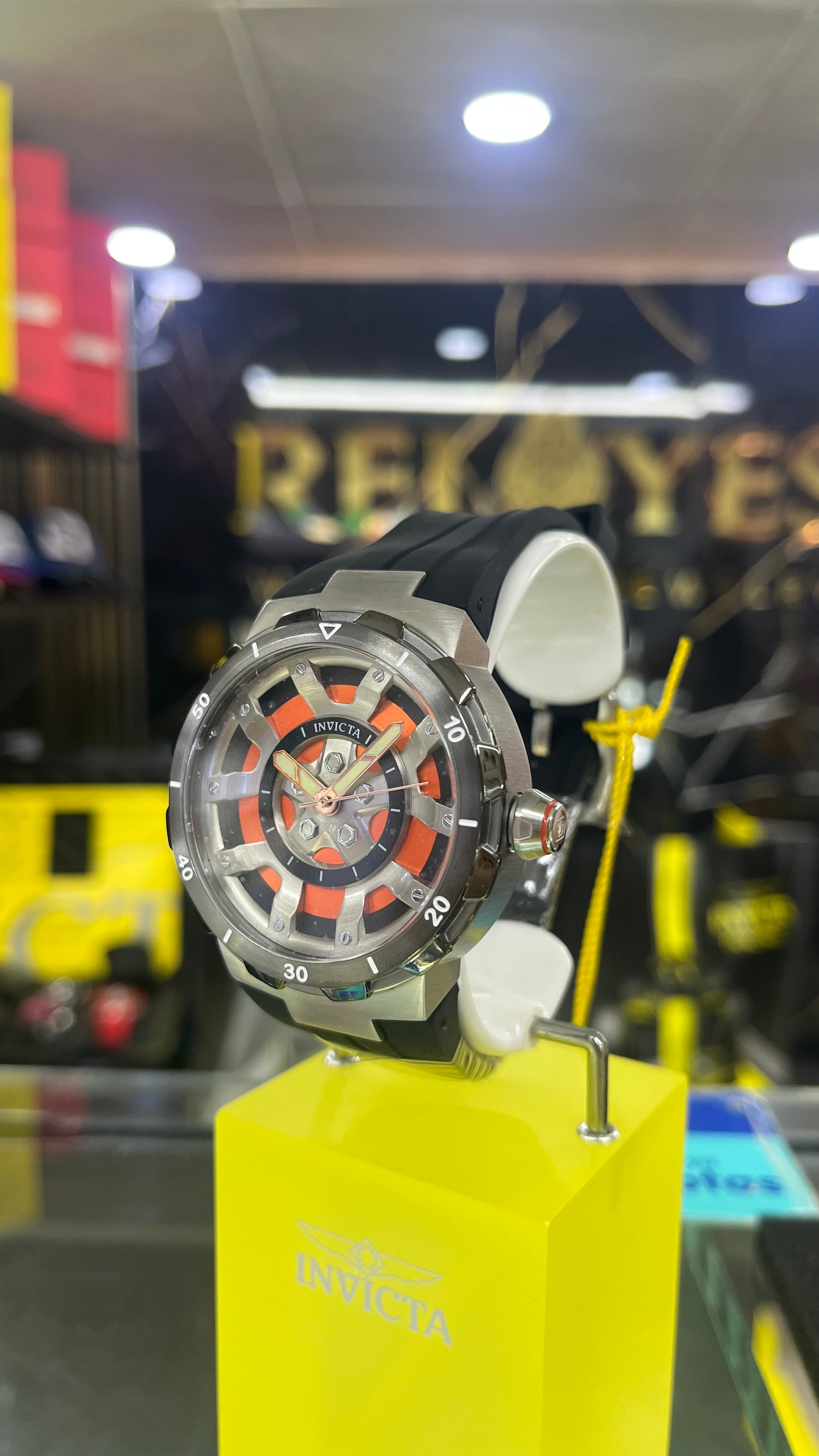 RELOJ DEPORTIVO INVICTA RACING 48874