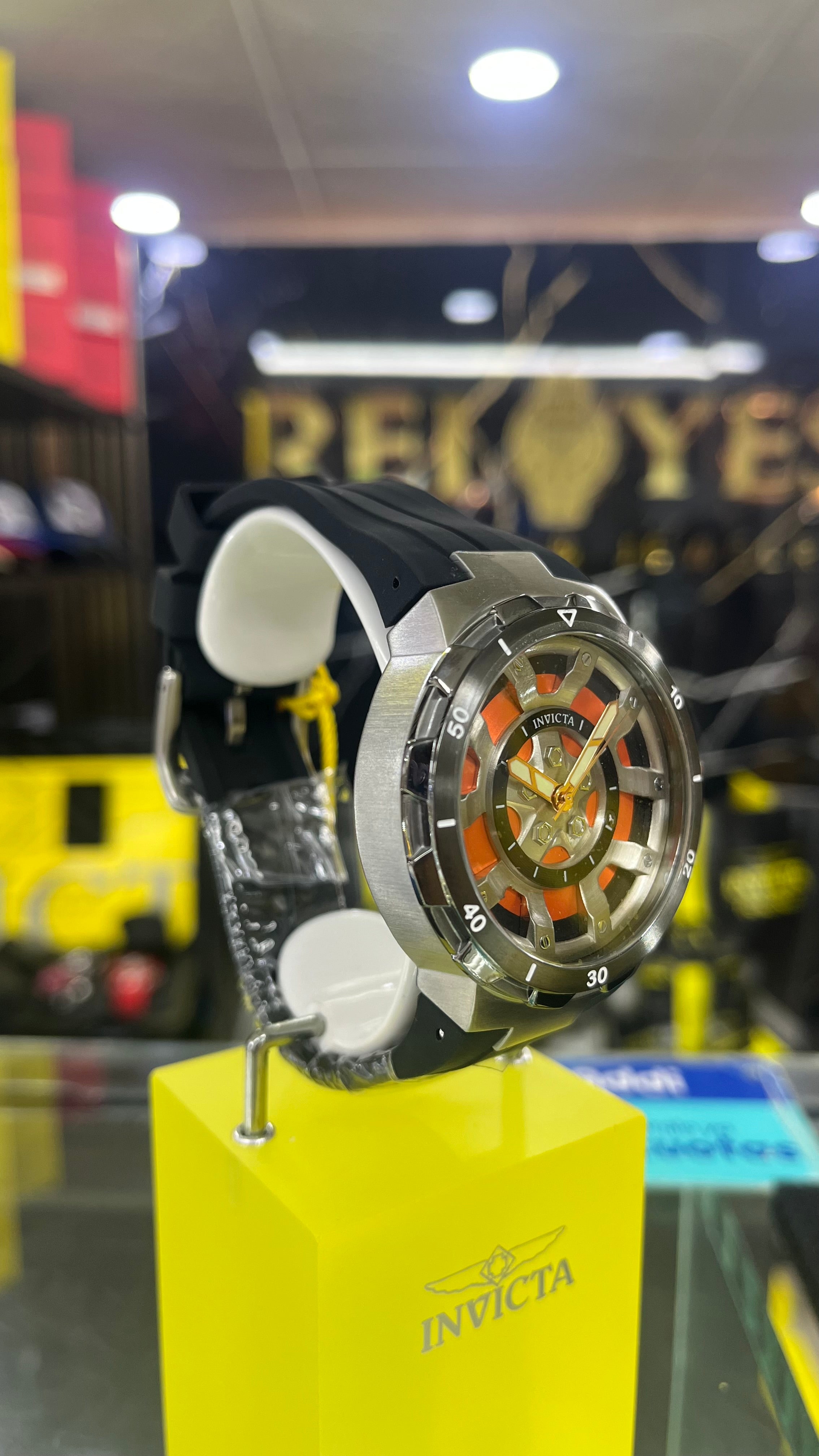 RELOJ DEPORTIVO INVICTA RACING 48874