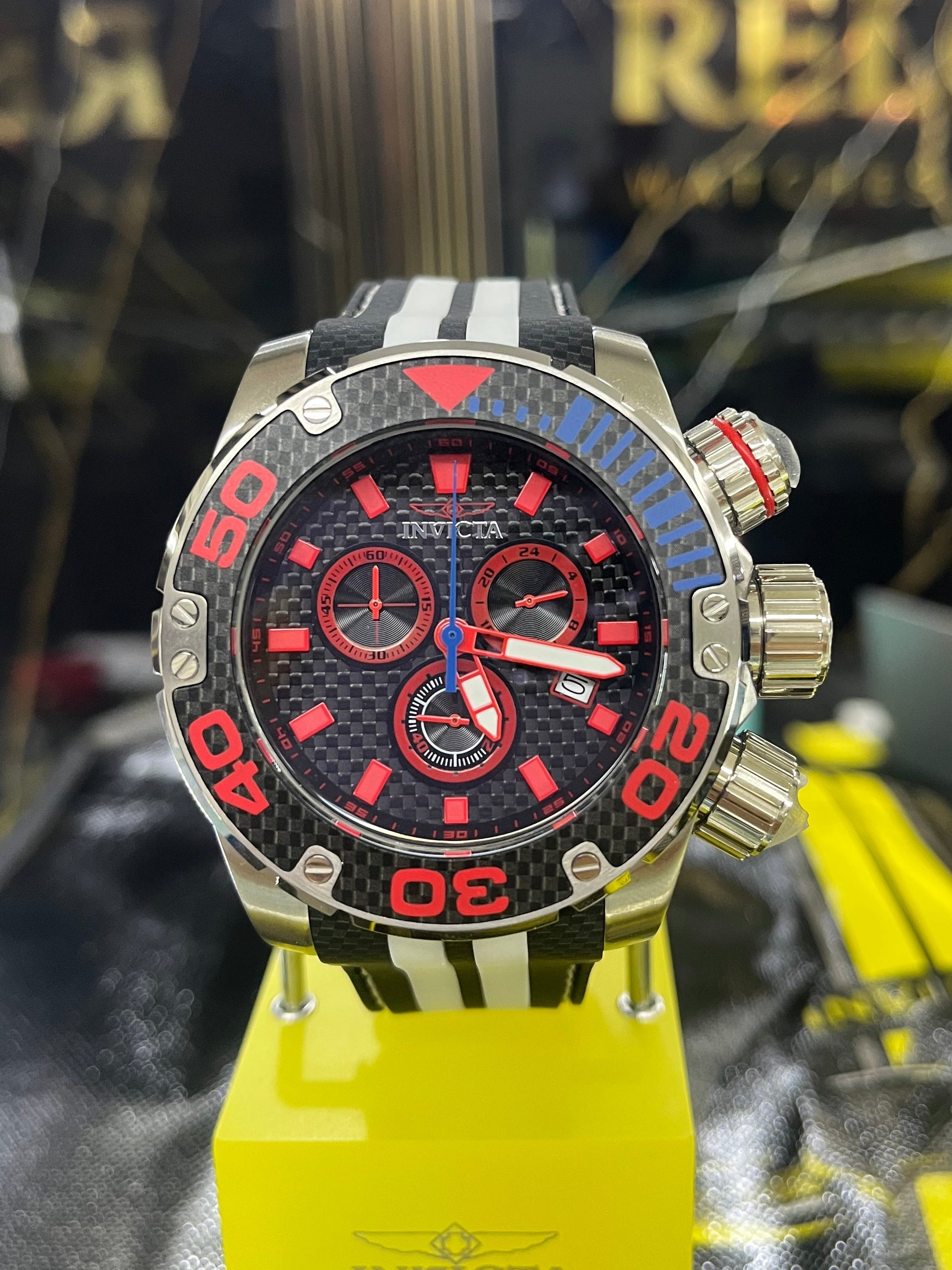 RELOJ DEPORTIVO INVICTA SEA HUNTER 48992 ORIGINAL