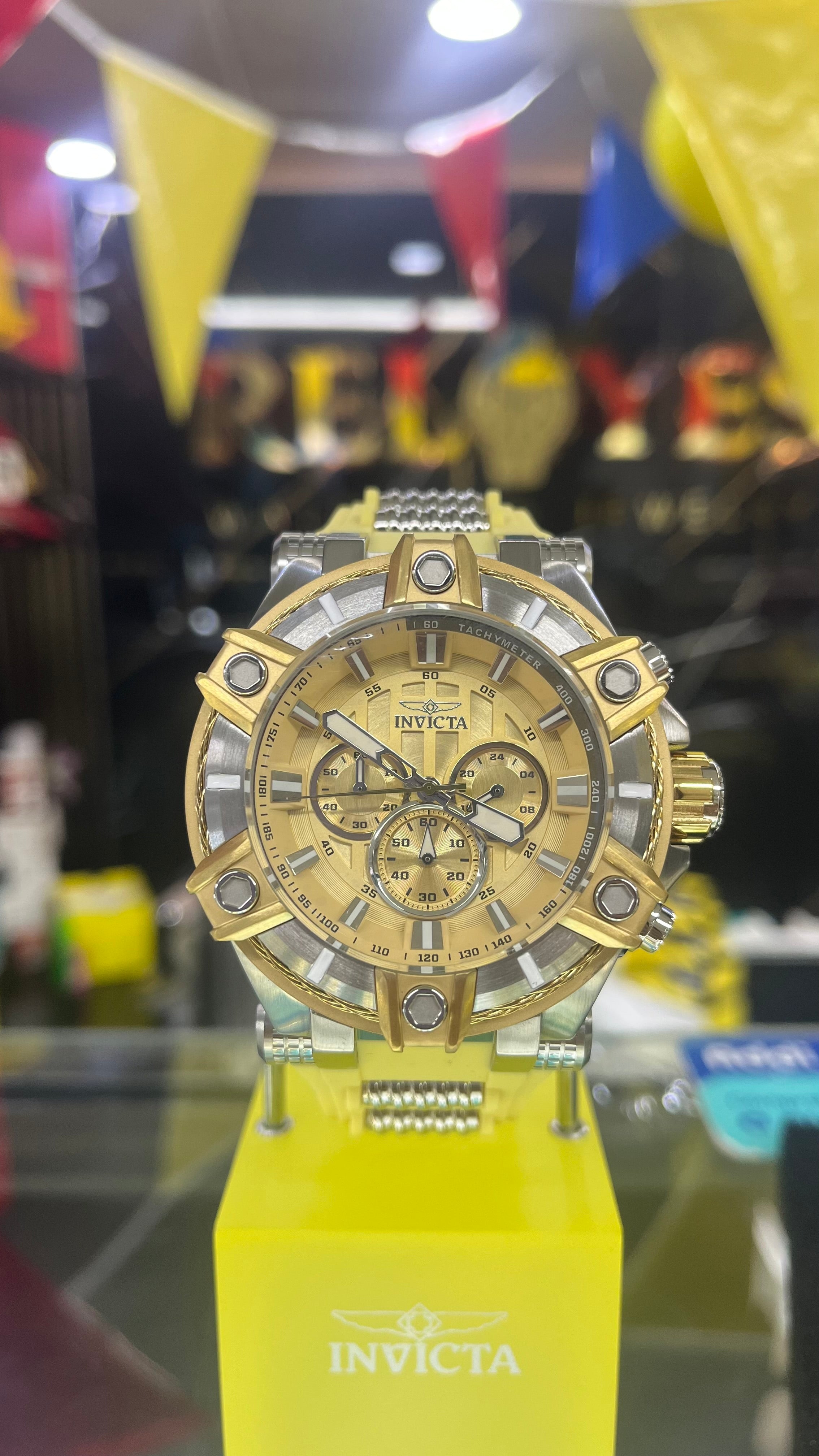 RELOJ DEPORTIVO INVICTA BOLT 49810 ORIGINAL