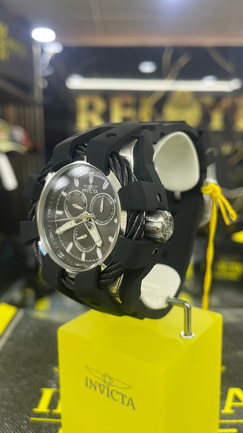 RELOJ DEPORTIVO INVICTA BOLT 47834 ORIGINAL