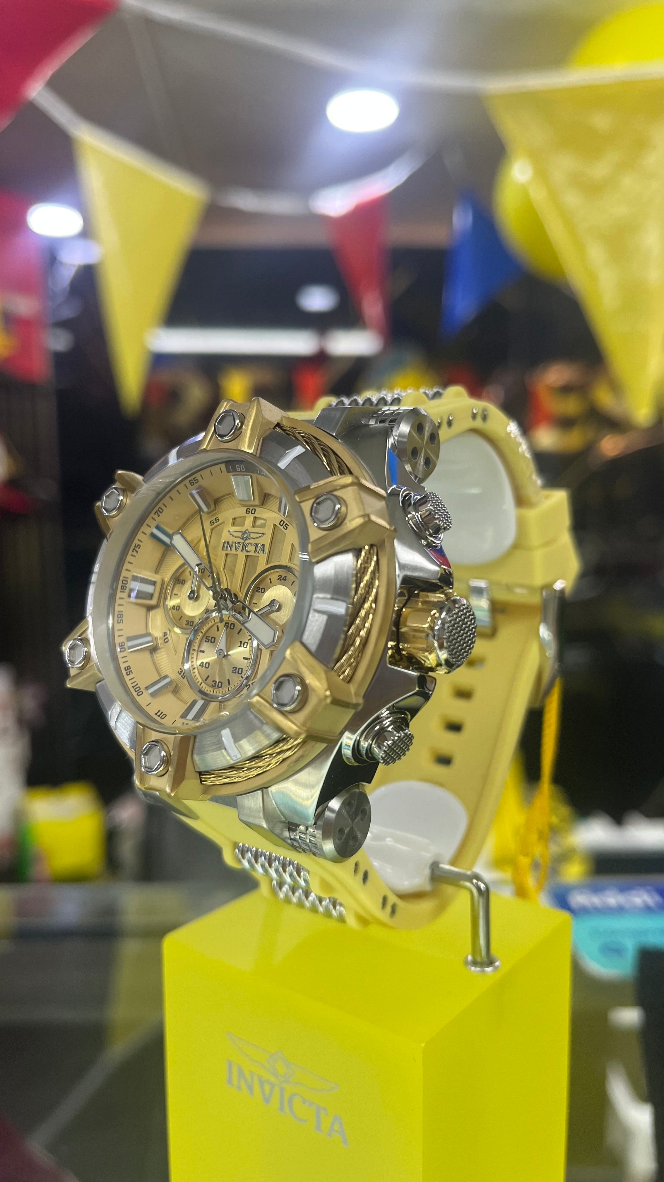 RELOJ DEPORTIVO INVICTA BOLT 49810 ORIGINAL